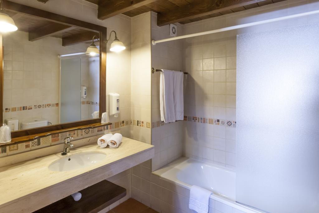Hotel Fonda Merce Ливия Екстериор снимка