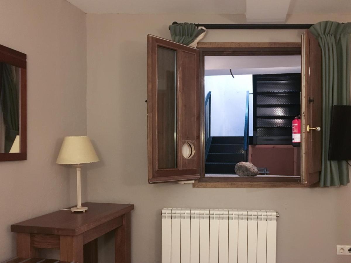 Hotel Fonda Merce Ливия Екстериор снимка