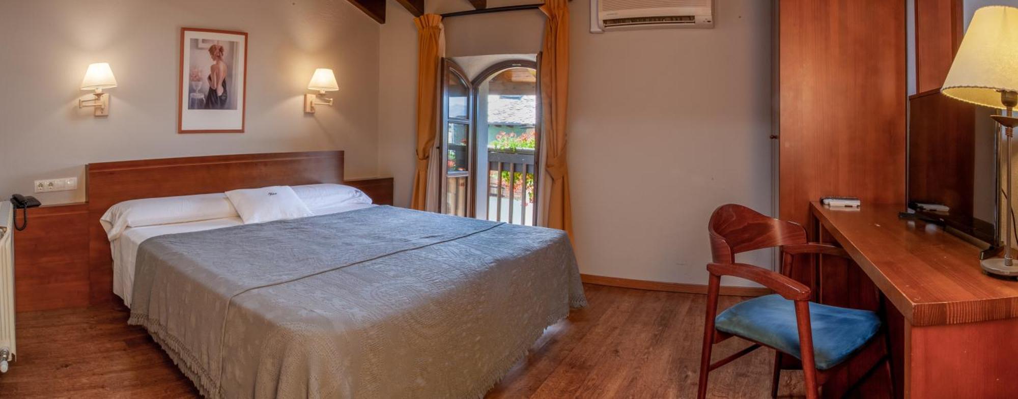 Hotel Fonda Merce Ливия Екстериор снимка