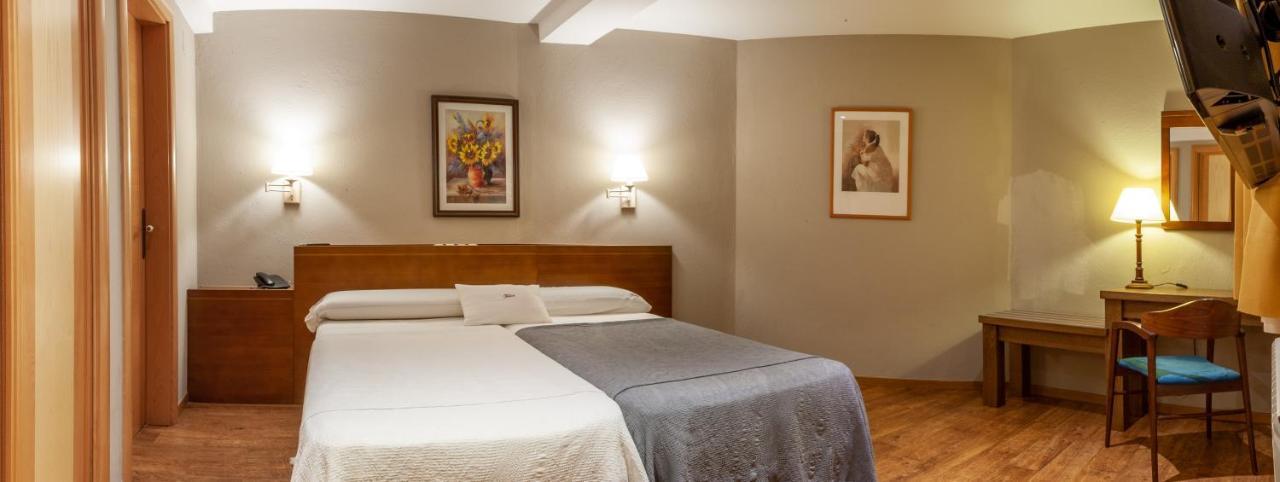 Hotel Fonda Merce Ливия Екстериор снимка